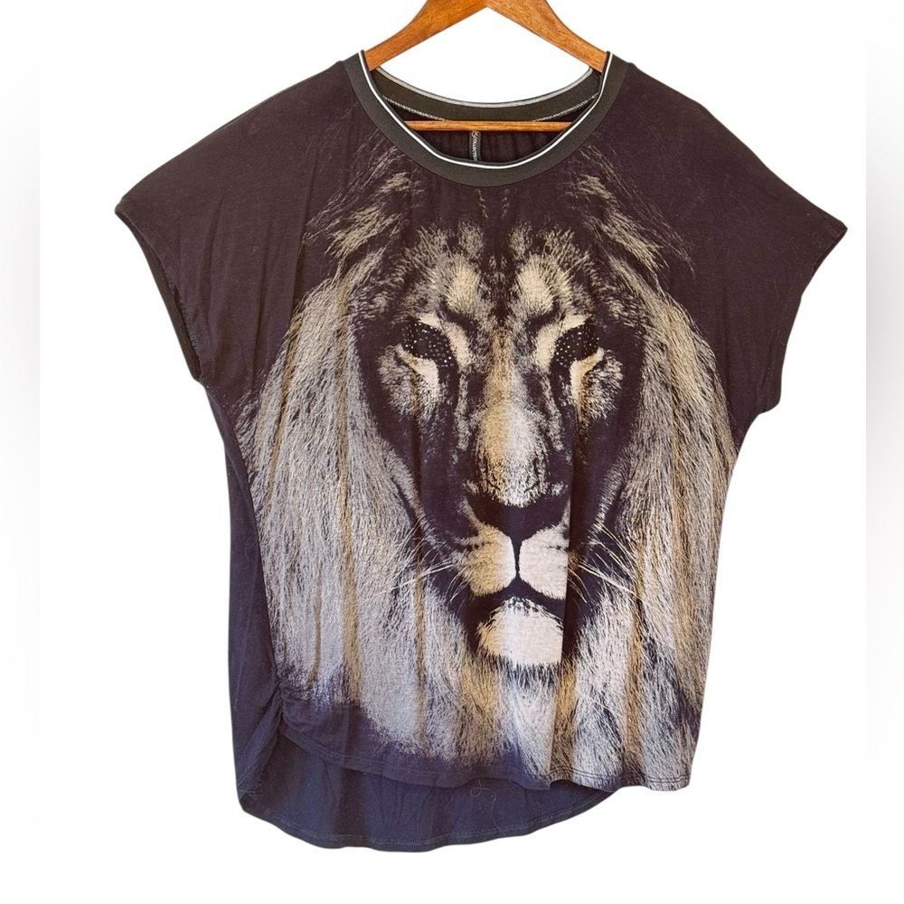 Lion Face Tee Women's Black has Beautiful Lion Graphic Beaded Eyes Goth Size XL